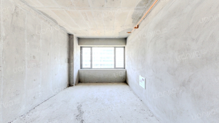 万科翡翠二手房实景图