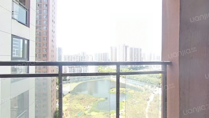 九城新天地二手房实景图
