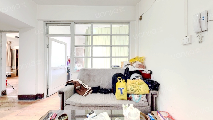 公交点式楼宿舍二手房实景图