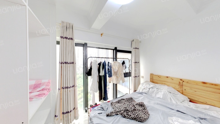 中和宝霖广场二手房实景图