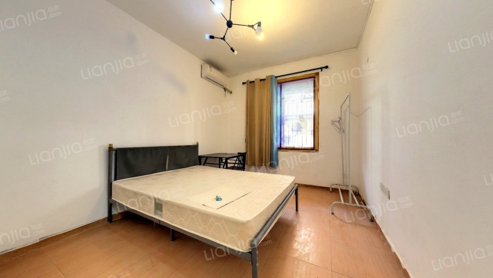 玉沙路84号二手房实景图