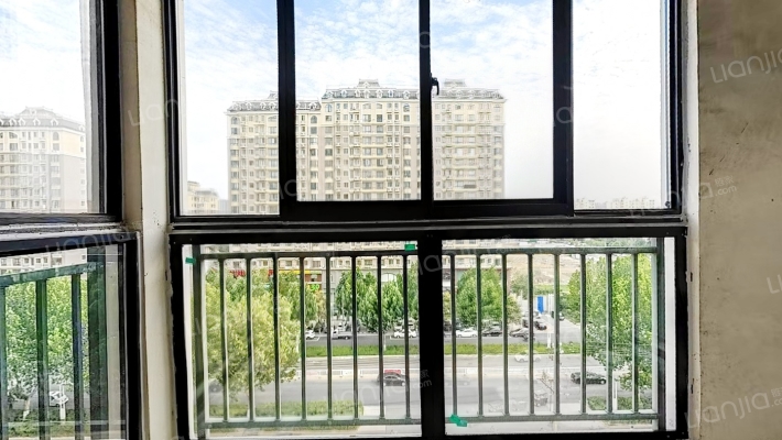 馨莲茗苑二手房实景图