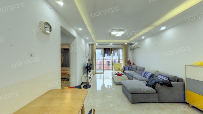 大岗翡翠蓝湾南区二手房实景图