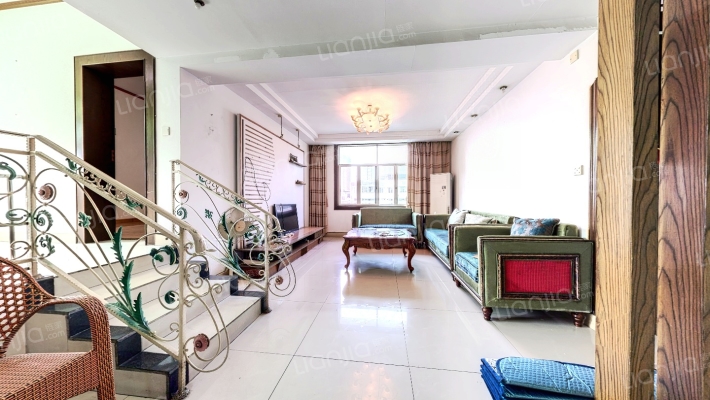 德外教师公寓二手房实景图