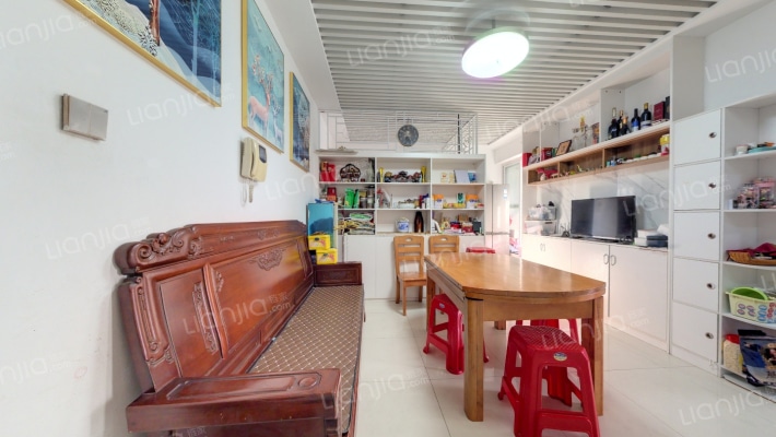 世纪华厦二手房实景图