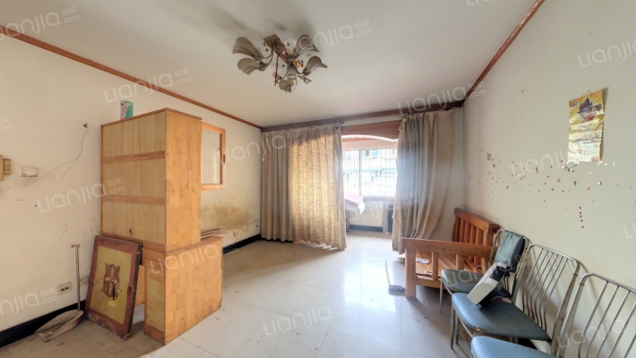 金鹏街176号院二手房实景图