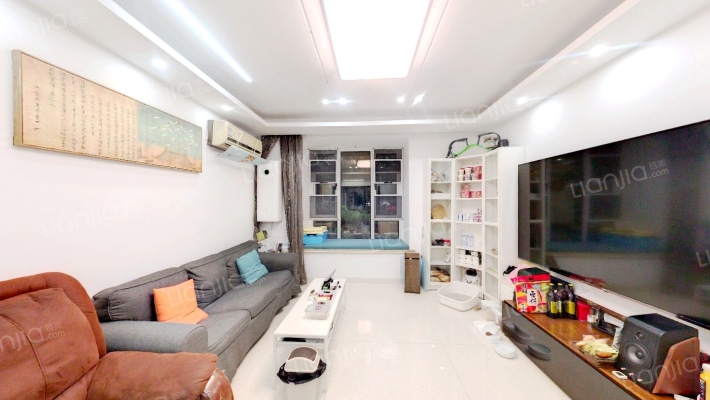 中梁棕榈湾二手房实景图