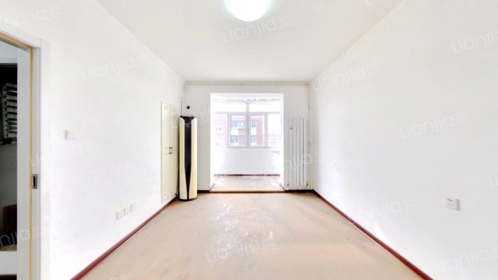 龙华里二手房实景图