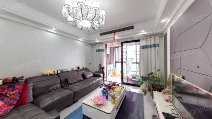 华晨雅苑二手房实景图