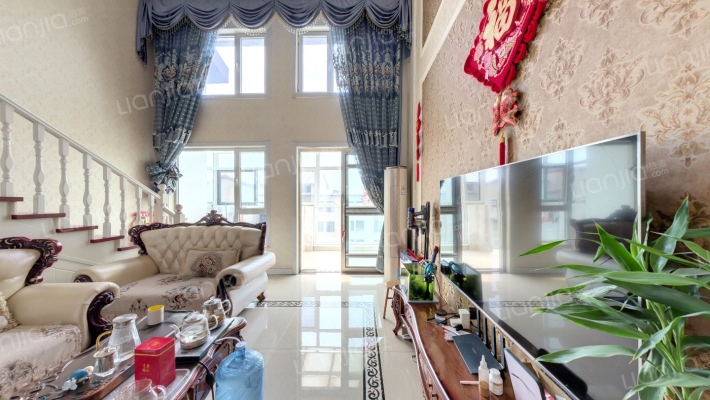 地中海阳光二手房实景图