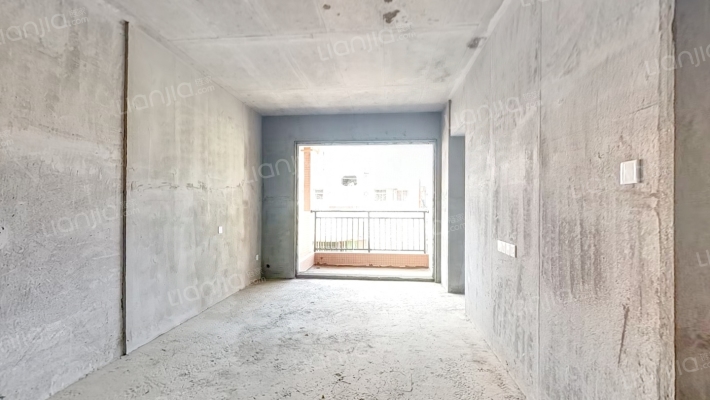 米易碧桂园二手房实景图