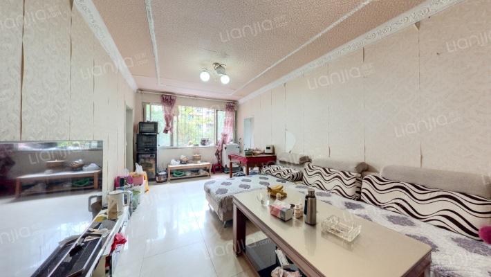 贵乌中路227号二手房实景图