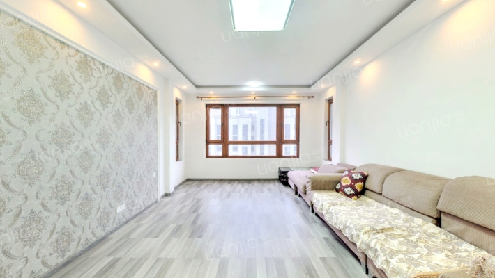 贝肯山六期A二手房实景图