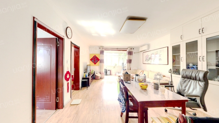 山海云天二手房实景图