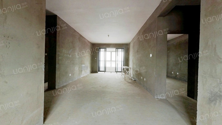 御龙国际二手房实景图