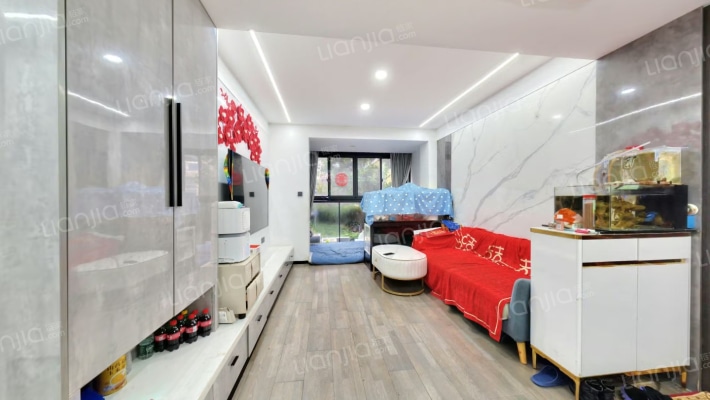 尼盛绿城春江明月二手房实景图