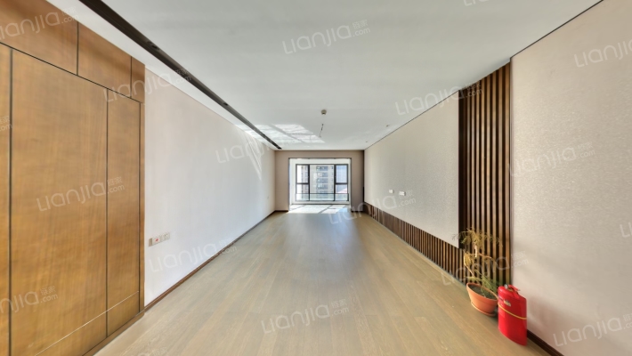 融创都会中心观湖二手房实景图