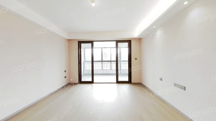 德诚翠珑湾二手房实景图