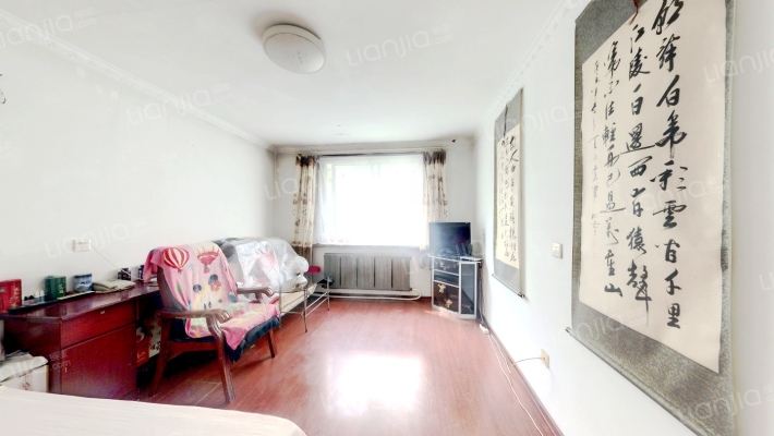 莲花山路二手房实景图