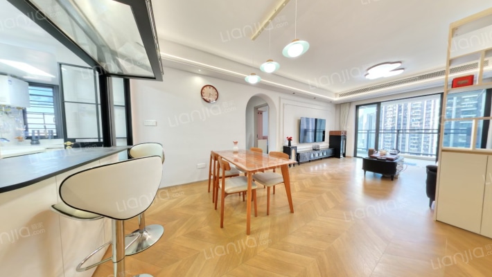 隆生鹿江花园二手房实景图