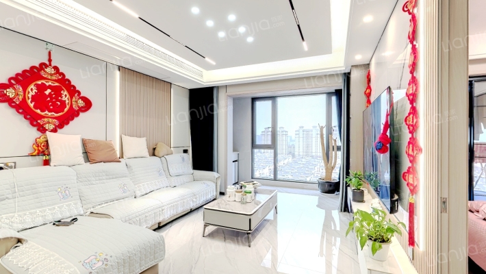 中天钱潮府二手房实景图