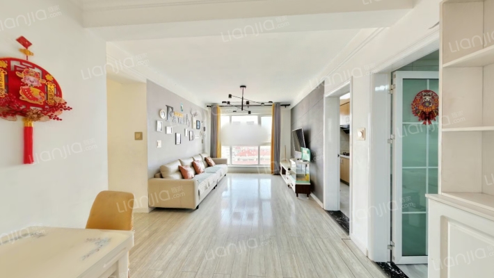 八一花园二手房实景图