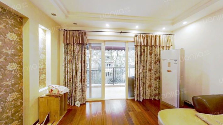 龙湖江与城海茨堡二手房实景图