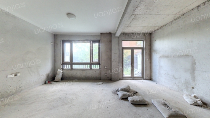 金轮湖晓兰庭二手房实景图