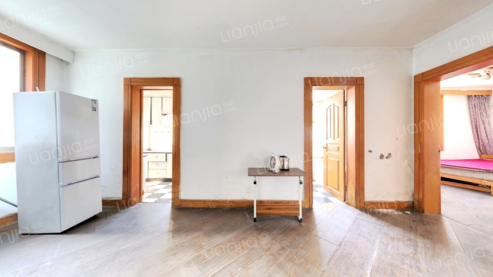 供电新村二手房实景图