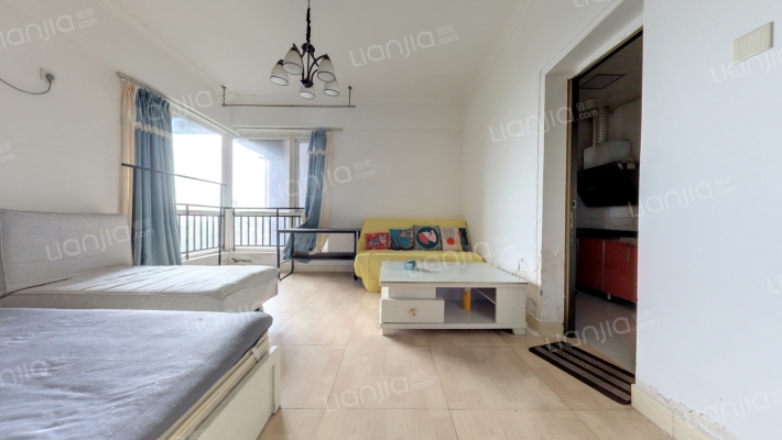 金巴黎二手房实景图