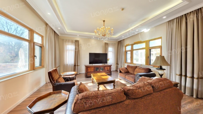 保利垄上六区二手房实景图