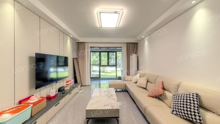 阳光100凤凰街二手房实景图