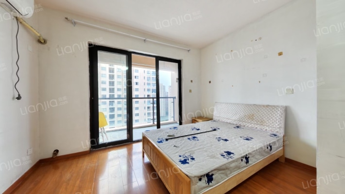 华邦中央花园二手房实景图