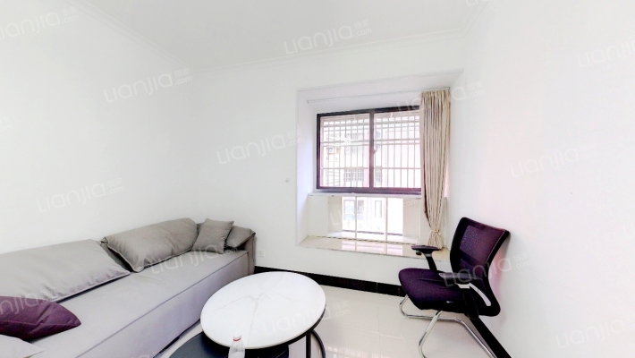 四里河畔D区二手房实景图