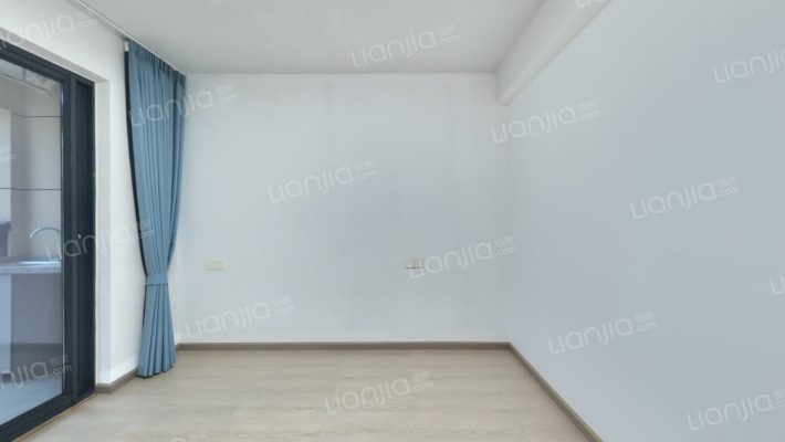 项隘馨园二手房实景图