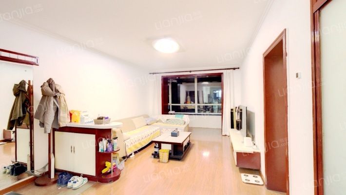 康泰乐园E区二手房实景图