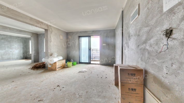 现代天外天小镇二手房实景图