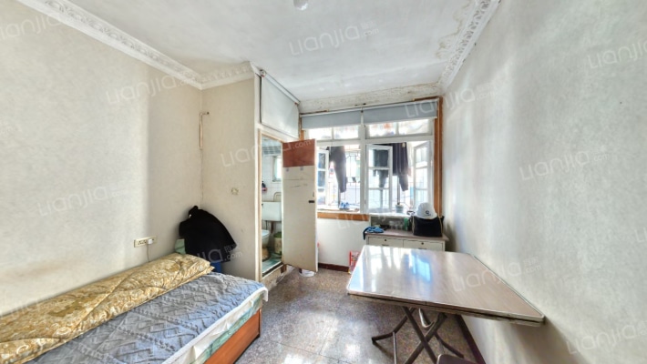 放生池15号二手房实景图