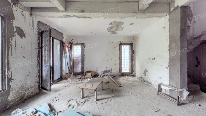 隆鑫72府二手房实景图