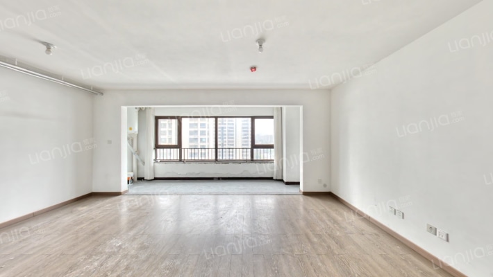 龙湖天曜二手房实景图