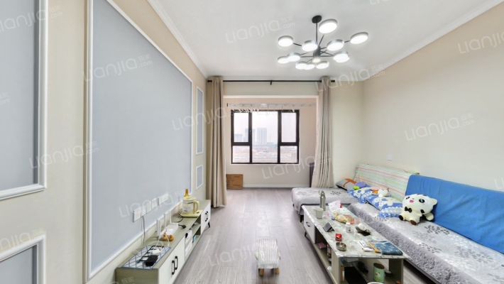 保利和悦华锦二手房实景图