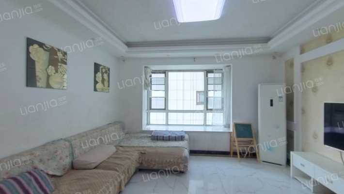 特变·水木融城二手房实景图