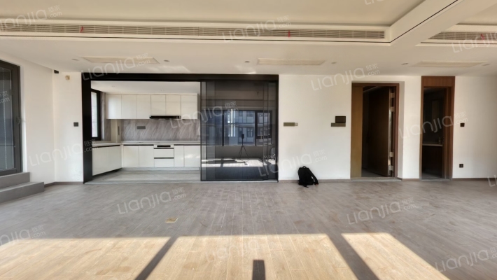 湖翠晓印轩二手房实景图