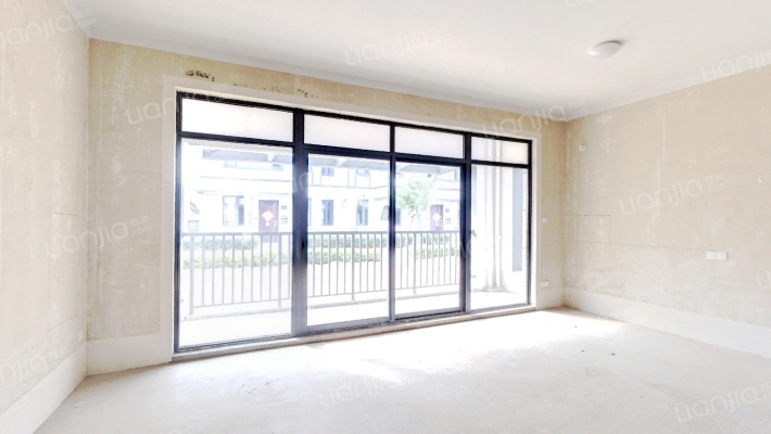 世纪江湾二手房实景图