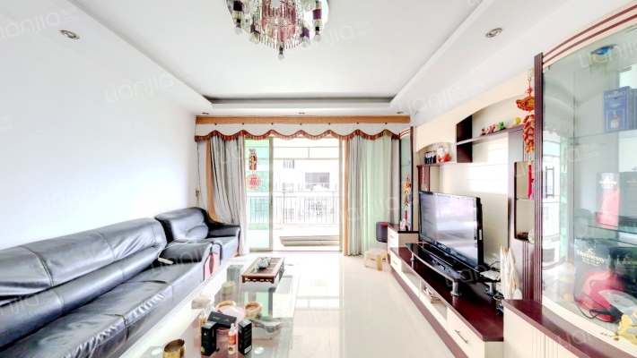 东方豪庭二手房实景图