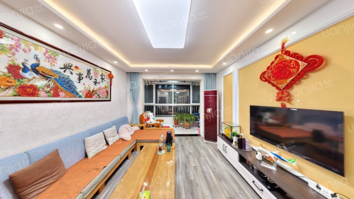 深港城二手房实景图