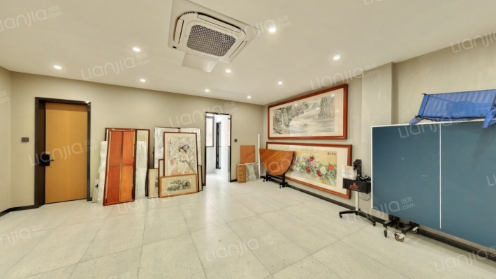 起湾商业街二手房实景图
