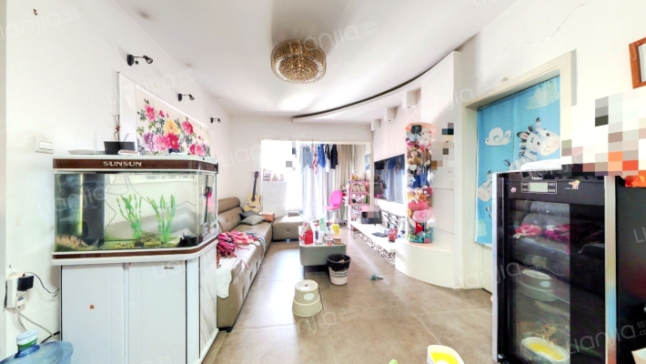 硅谷公寓二手房实景图