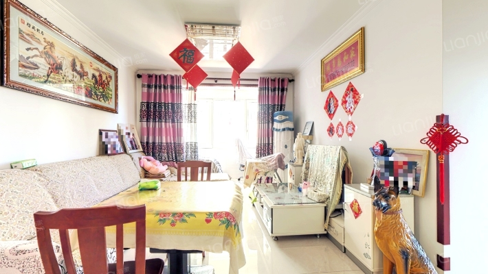 钻石广场旁 金竹花园97平大两居 带地下室急售-客厅