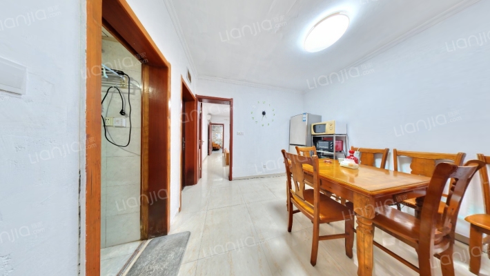 潼泾新村二手房实景图